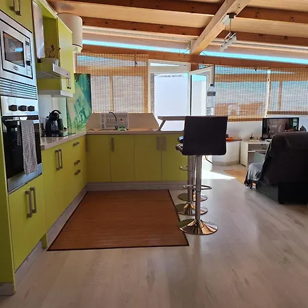 Chill Out Tenerife Apartment *